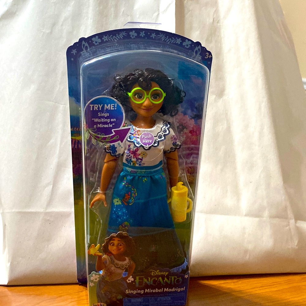 Disney’s Encanto Mirabel 11 inch singing feature fashion doll